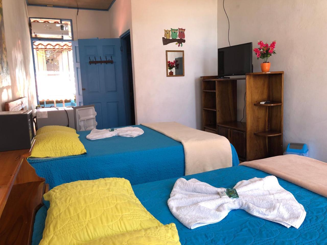 Hotel La Uvita ปูแอร์โตลีมอน ภายนอก รูปภาพ